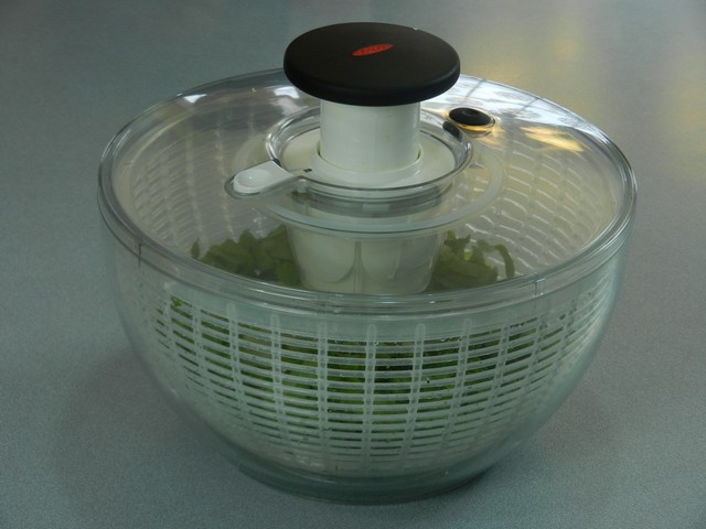 OXO salad spinner