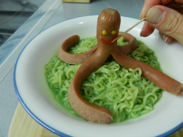 Octopus and Seaweed (Ramen Noodles and Hot Dogs) Recipe 