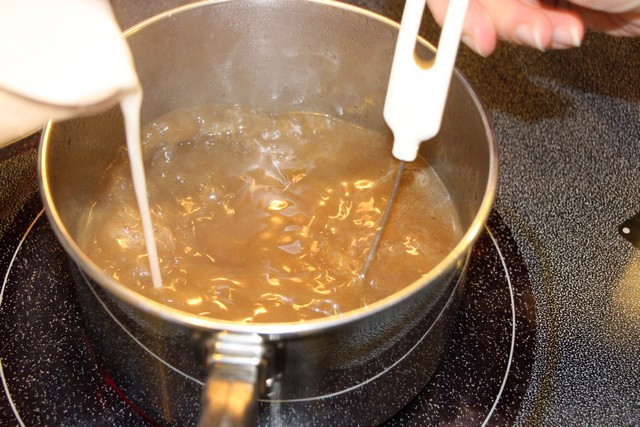 Making gravy