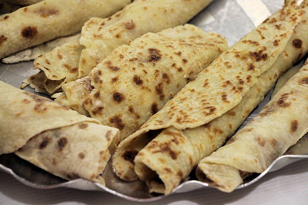 Norwegian potato lefse recipes plus pictures of how to bake them.