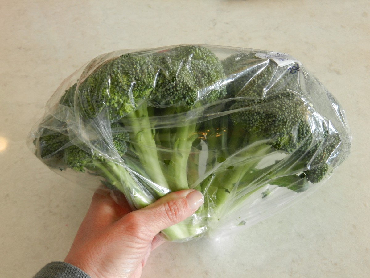 Broccoli from Aldi. They also carry organics, natural foods, and some gluten free. Lists of recommended and not-recommended items at Aldi.