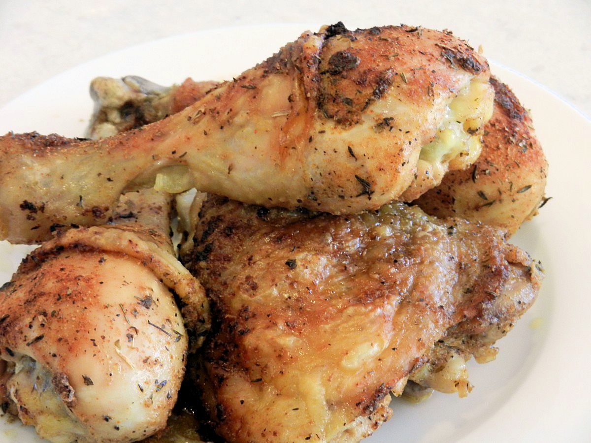 Homemade chicken rub recipe. So easy and yummy, and very inexpensive to mix your own spices.