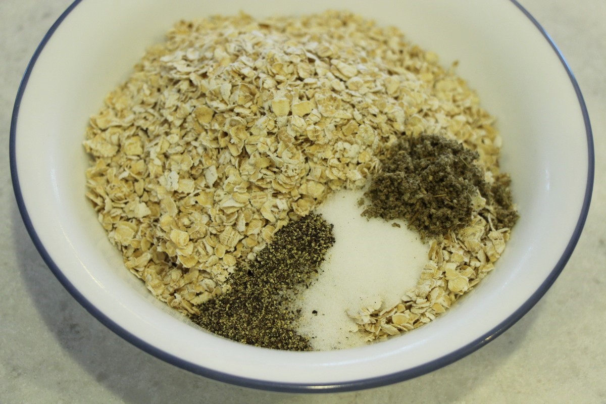 Dry ingredients for old fashioned meatloaf