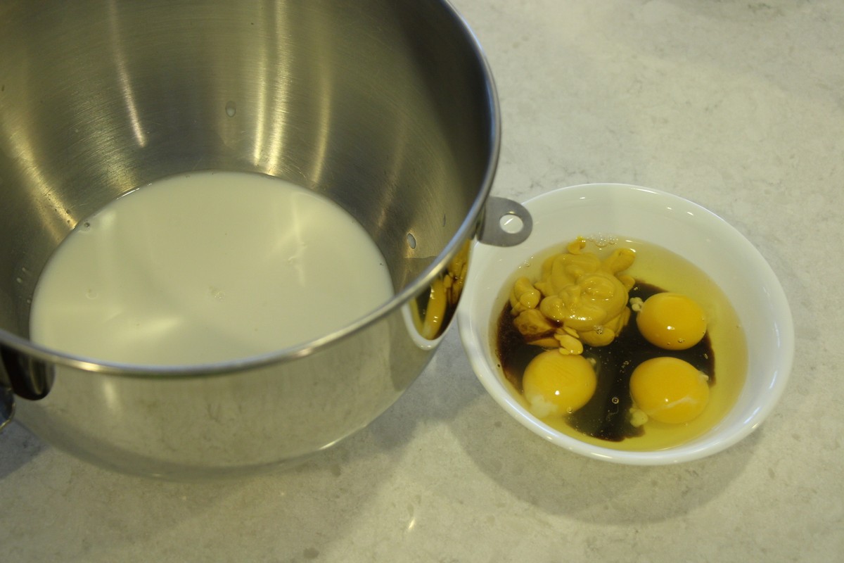 Wet ingredients for homemade meatloaf