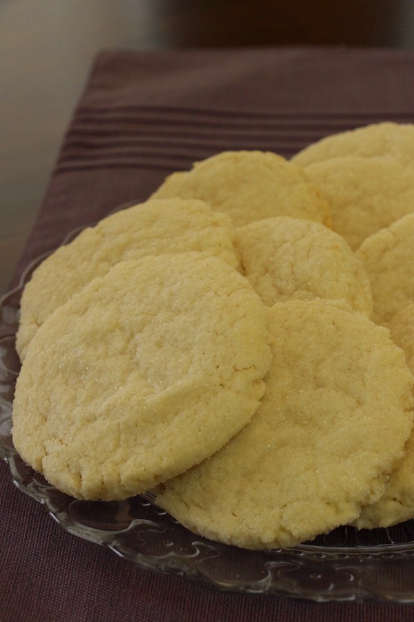 Picture tutorial of sweet sugar cookies with lots of flavor and also a little zing!